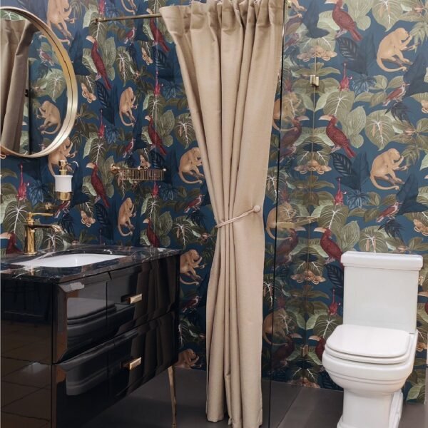 Prabangi vonios užuolaida rusva ruda spalva