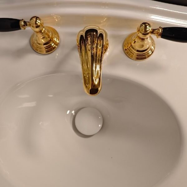 Blizgaus aukso retro praustuvo maišytuvas London 1