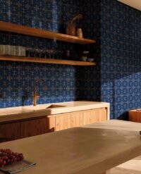 C00012 mėlynas tapetas smulkus raštas bambuko pynimas