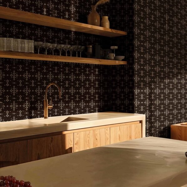 C00014 juodas tapetas lino tekstūra Coordonne