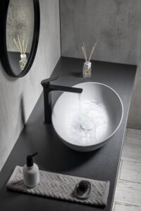 fg217 pilkas betoninis praustuvas voniai Formigo (2)